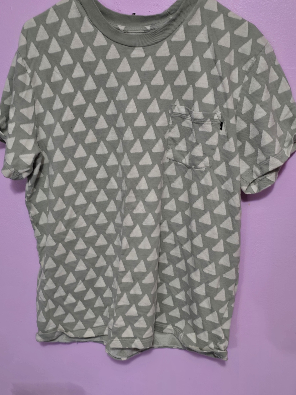 Men's Gray Triangle Pattern Pocket T-Shirt